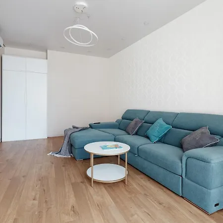 26 Pearl Cozy * Odesa